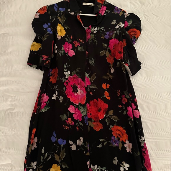 Alice + Olivia Gem Puffed Sleeved and Collared dress - Picture 1 of 5